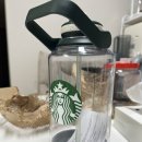 1892 | [선물받은] 일본스타벅스 핸들 대용량 빨대 텀블러 1892ml 사용후기