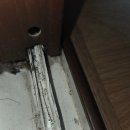 경기도 수원시 영통구 권광로290번길 | 수원 샷시 수리 매탄동 레일이 깨져 열고 닫기가 힘든 샤시 롤러 및 레일 교체 수리했어요