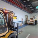 서남중학교 | 대구 서구 중리동 자동화장비(로봇팔) 하차 작업｜디센터1976 지식산업센터 지게차 하차 작업 현장