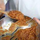 "고추장 넣지 마세요!" 여름 반찬 오이고추 된장무침의 반전 이미지