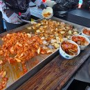 동일낚시.슈퍼 | 낚시보다 점심에 진심인 철판 점심 주는 배낚시 선사