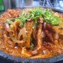 강릉 맛집 그 유명한 '빨간삼겹살' 솔직후기 우동사리 볶음밥까지, 주말 웨이팅 정보
