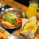 여수 청년다방 차돌떡볶이 옥수수튀김 볶음밥 핫도그 가격 후기