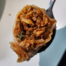 매운맛의 정석 35년 전통 실비김치로 만든 1984 THE 매운 실비김치만두 시식 후기