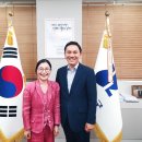 최영숙대표 조성명 강남구청장님과 함께 이미지