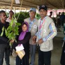 18/08/14 Rohingya get gas, stoves and saplings to save environment - Cooking fuel for thousands of families in Bangladeshi camps; saplings to help ste 이미지