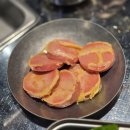 압구정-109 | 압구정 맛집 &#39;무식&#39;에서 친구와 즐긴 무식한판 &amp; 돼지소보로면 솔직 후기! (ft. 압구정 삼겹살)