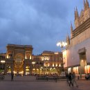 밀라노 두오모 대성당 (Duomo di Milano) 광장과 갈레리아 이미지