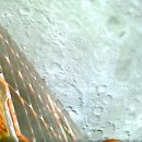 인도, 세계 최초 ‘달의 남극’ 갔다… ‘찬드라얀 3호’ 착륙 성공 이미지