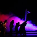 극단 더블스테이지 거룩한 양복 이미지