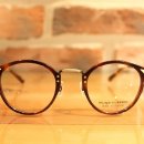 안경인터러뱅 이미지