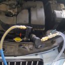 날으는 자동차 정비 이미지