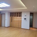 럭셔리부동산중개사무소 이미지