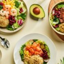 건물 앞 삼거리 이미지