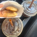 세븐약국 | [부산/가덕도] 눈 내리는 대형 트리가 있는 세븐아일랜드 카페 방문후기