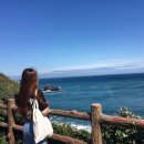 바다와하얀등대 이미지