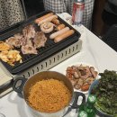 친구들과 경주 더만디펜션 룸-4 후기 [수영장/빔프로젝트/실내 바베큐장]