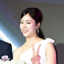 노윤주 아나운서 &#39;사진찍을땐 브이&#39; 이미지