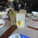 하지만 사랑은 혁명도 초조함도 천재지변도 아닌 너였어