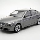 1:18 교쇼 BMW e60 550i 페이스리프트 구매합니다 (딜러버전 실버/블루, 일반버전 그레이) 이미지