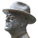 -루즈벨트 손해배상 청구 소송 일화- 이미지