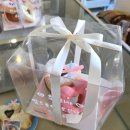 딸기도넛자두커피 | 대구 봉산동 디저트카페 "투핸즈투" 도넛케이크 후기