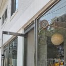 대신초등학교 | [카쩨] 작업하기 좋은 이대역 분위기 좋은 카페 바닐라 라테와 시나몬 롤