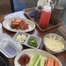 조개에 빠진 칼국수 이미지