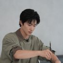 무엇이든 물어보세자 BEHIND PHOTOS 이미지