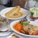 동성초 앞 | 부산 전포 맛집 “수프올샐러드” 전포동 브런치 카페