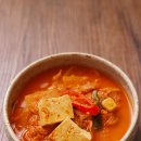 더 김치찌개 이미지
