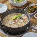 항아리 칼국수 보쌈 이미지