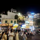 베트남 하노이 호안끼엠 호수의 야경 이미지