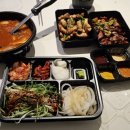 백년뷔페식당 이미지