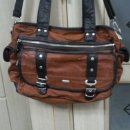 아디다스 크로스백 및 가죽 크로스백 팝니다.(군모&amp;귀달이모자도 팔아요) 이미지