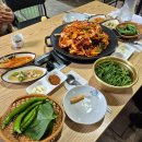 광명 오리고기 강씨네농장. 야외 분위기 애견 동반 식당