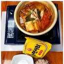 두루치기김치찌개 이미지