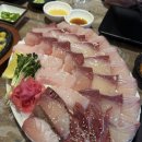 미야포차 | 신선한 겨울 제철 대방어회와 쫀득한 전복회를 맛볼 수 있는 대연동 횟집 ‘미야미야회포차’ 후기