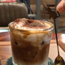 라제스 | 상왕십리역 라제스 아인슈페너라떼 맛집 분위기 감성 카페