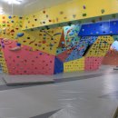 실내암벽장 이미지