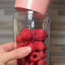 DOUBLE CLICK | 🍓언제 어디서나 윙~ 미니 주스 블렌더 휴대용 전기 믹서기 찐 후기 (다이어트 필수템)