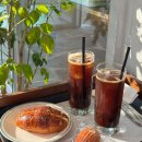 애월마당 | 애월카페] 고양이가 반겨주는 아벨롭 Avelop, 마당까지도 넓은 애월대형카페 가격도 맛도 대만족 내돈내산