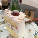 (주)모카 | [분당 카페] 서현동 율동공원 디저트 베어커리 카페 "카페라리 분당점" ( 케이크맛집 )