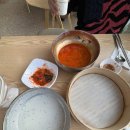 참착한고기 | 원주 혁신도시 착한부엌 서리태콩국수와 사골빨간칼국수, 고기만두까지 한 상 후기