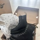 제이든 | [리뷰] 닥터마틴 제이든 230 사이즈 후기: 청순파의 커플 신발 도전기 +길들이기 팁