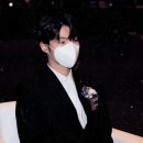 “the visual that can’t be covered with a mask.” 이미지