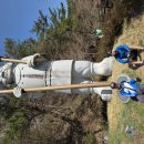 도깨비마을 동상 앞 이미지