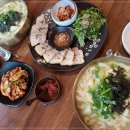 뜰안에 칼국수 이미지