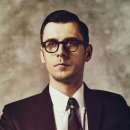 안경, 봄날 이미지