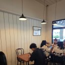 홀앤오츠 | [광교 카페] 홀앤오츠 커피_아이스크림크로플_주차